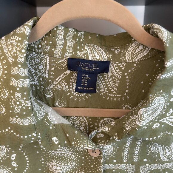 RACHEL Rachel Roy Sage Green Bandana Print Button Down Shirt - Size Medium - Picture 5 of 7